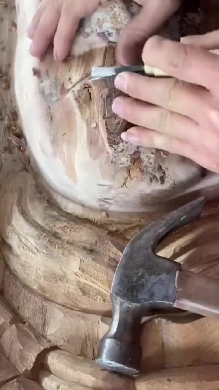 @GoldenCarpenter