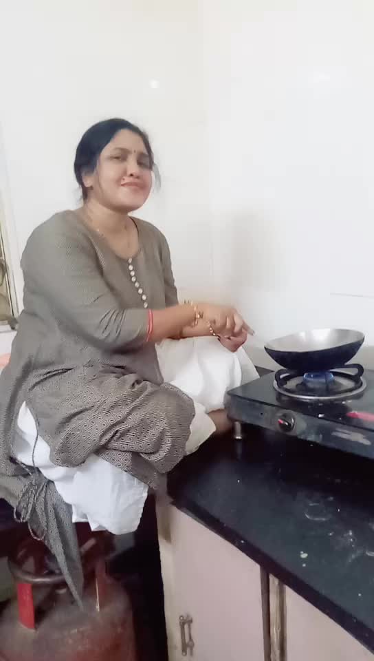 @VrishaliNVrishali