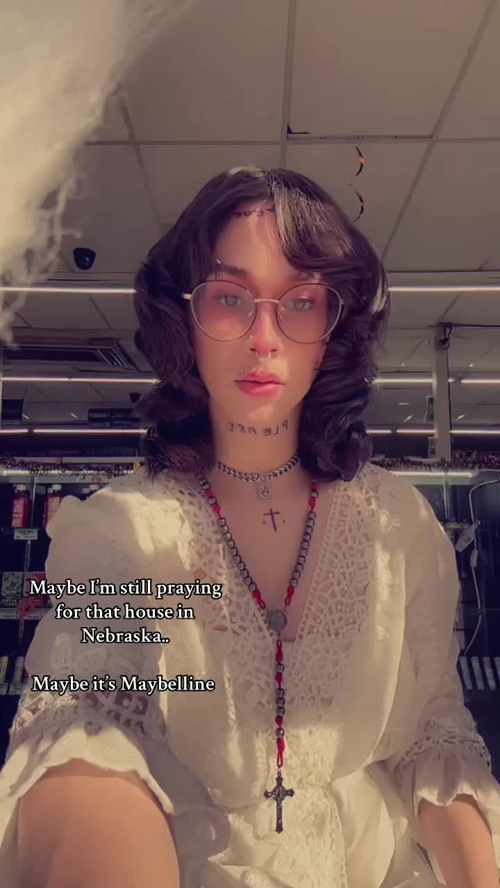 @• ⚸ KIЯΛ ⛧ ༉‧₊˚. •