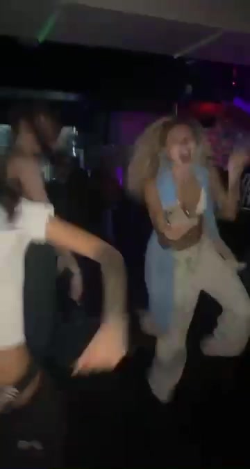 @Ava Luna