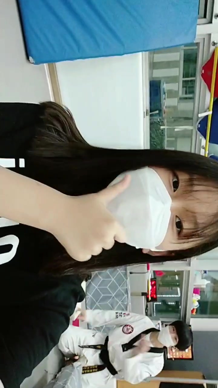 @user37599692804