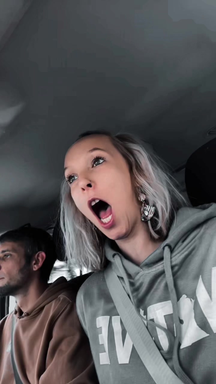 @SheBurps