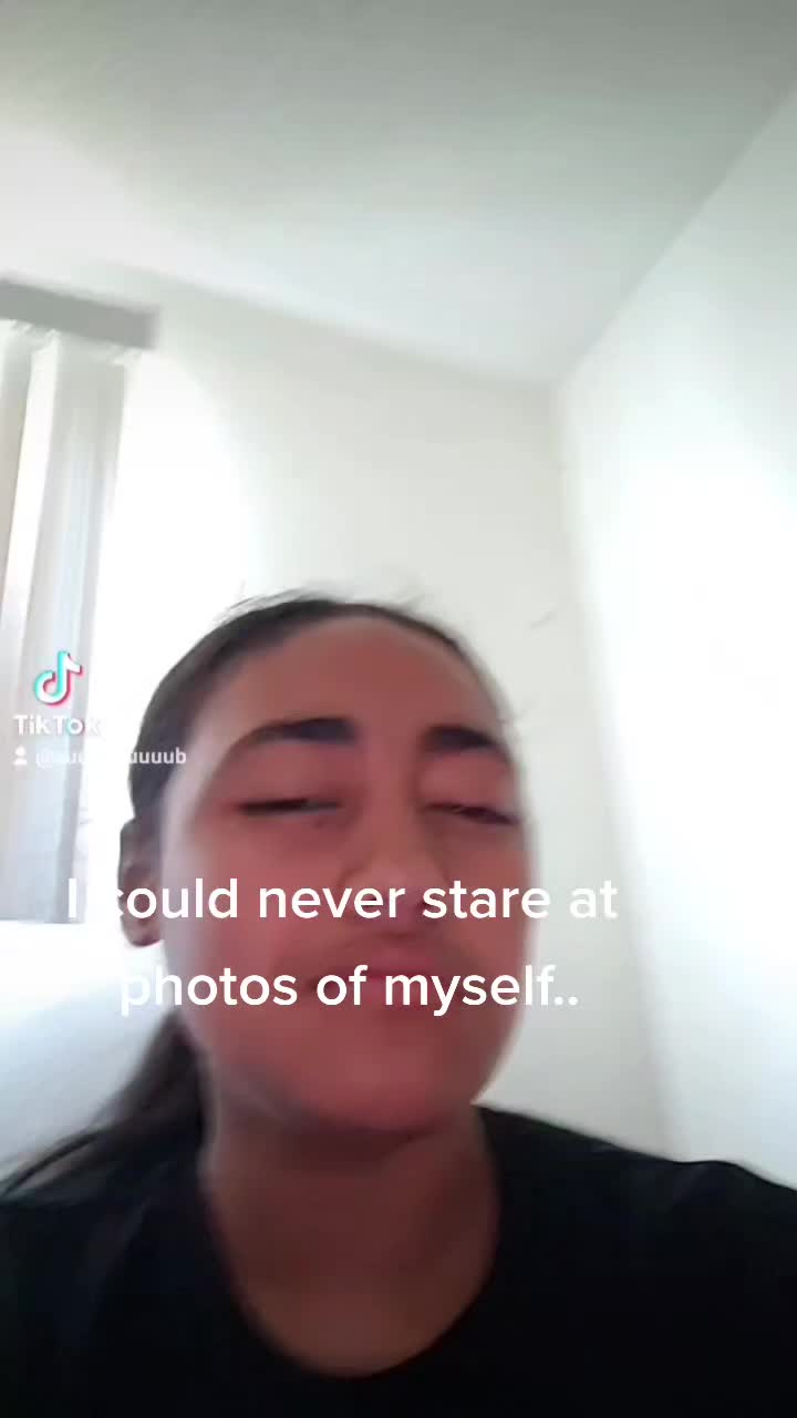 @😐