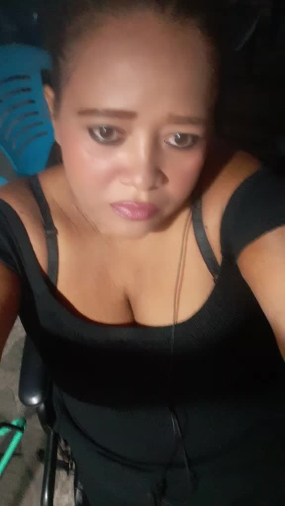 @deniaflores19
