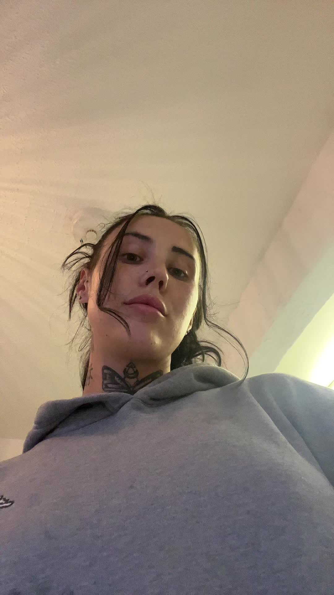 @Sweetbutpsycho
