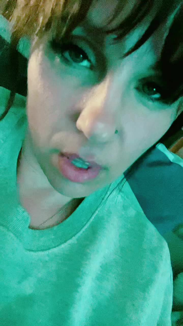 @ArtyMeDeeEmBee 🐝