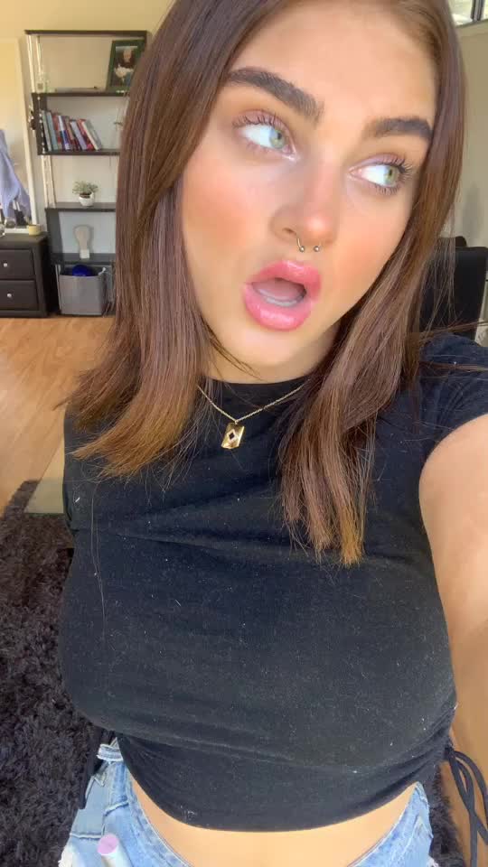 @Queefqueen