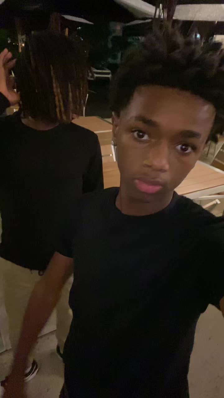 @zy