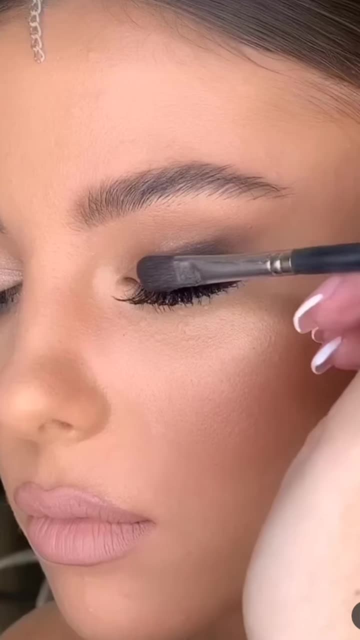 @&Aacute;fricamakeup_essence