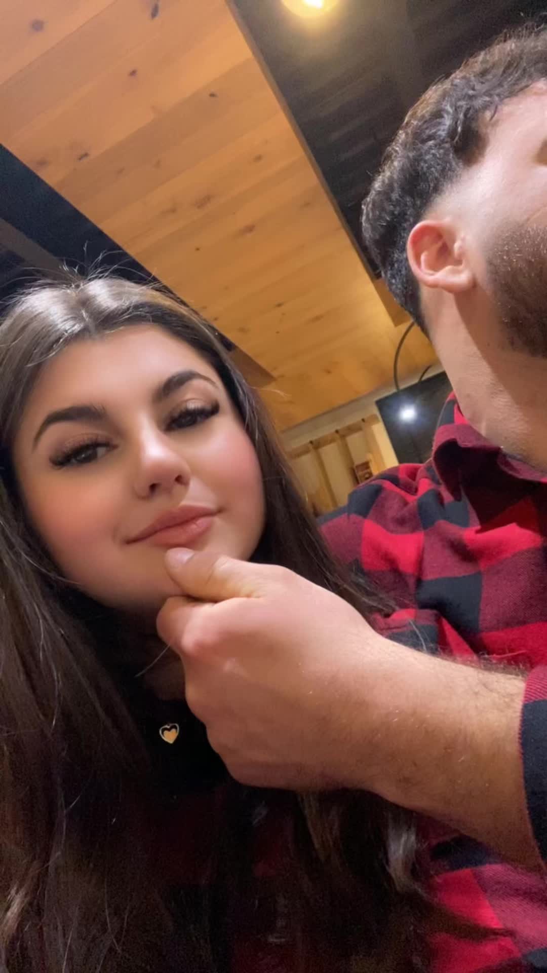 @Cosmy🧸