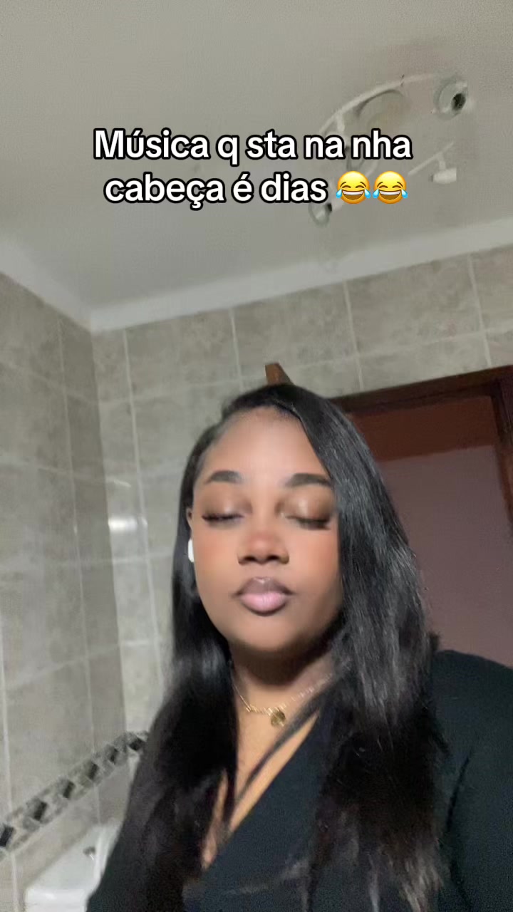 @Maiolina Fernandes