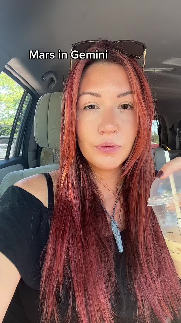 @cosmicolleen