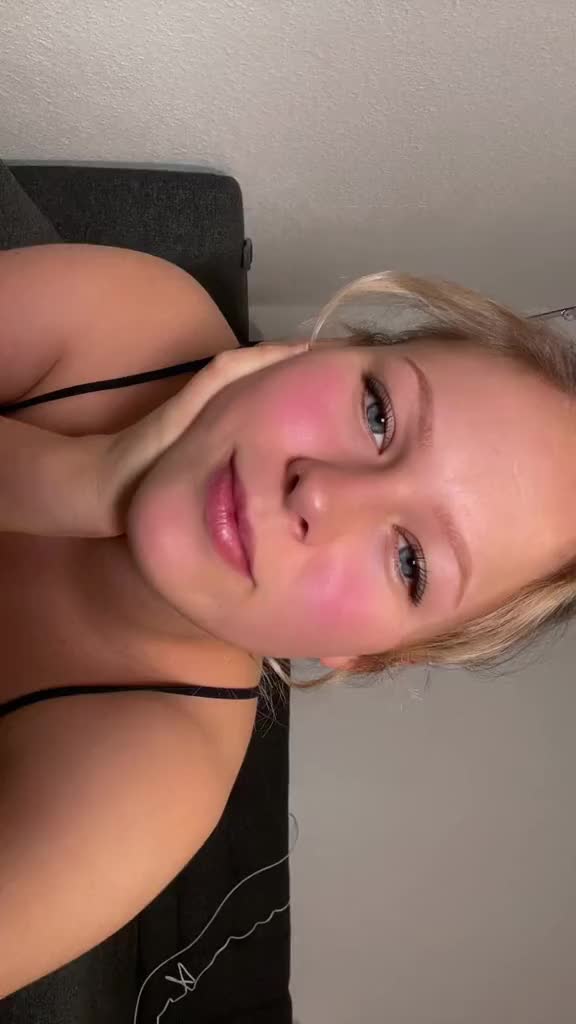@Julix.mayFANPAGE