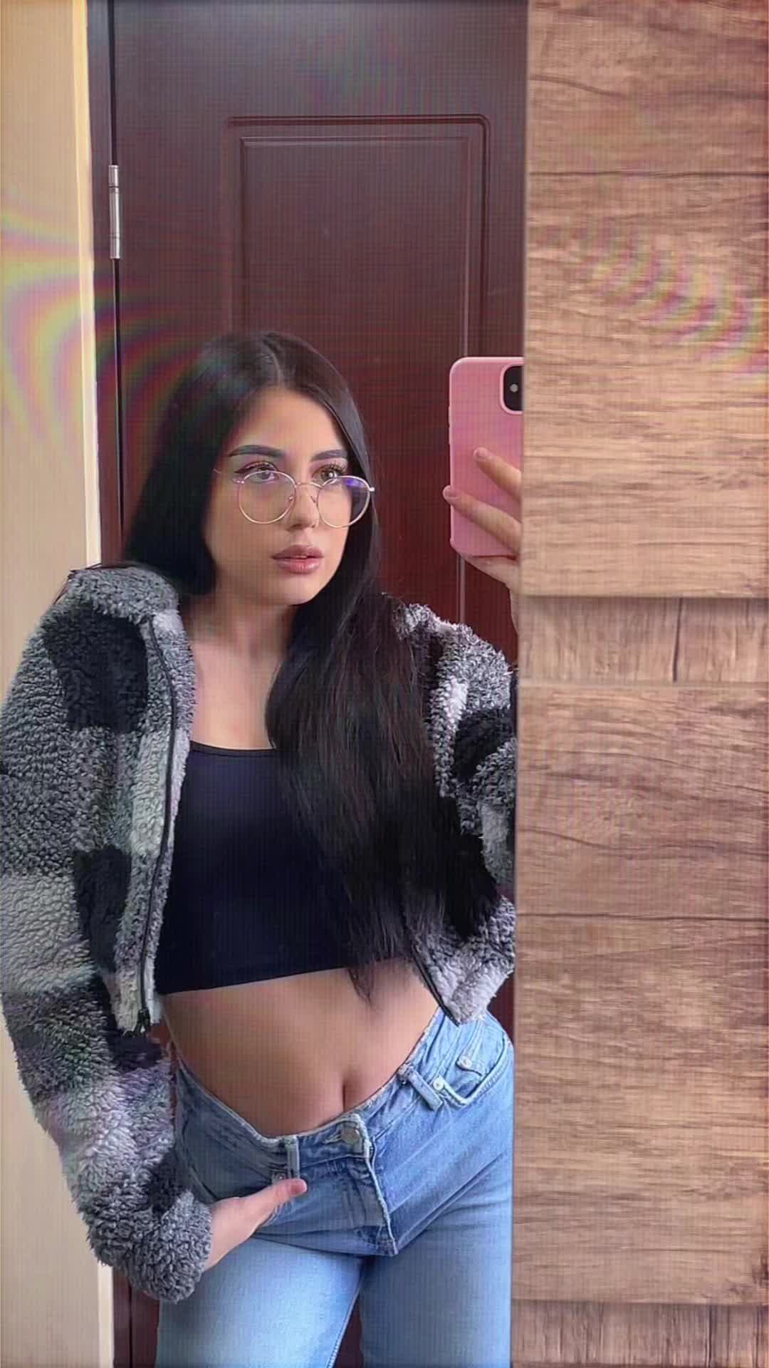 @rebeee