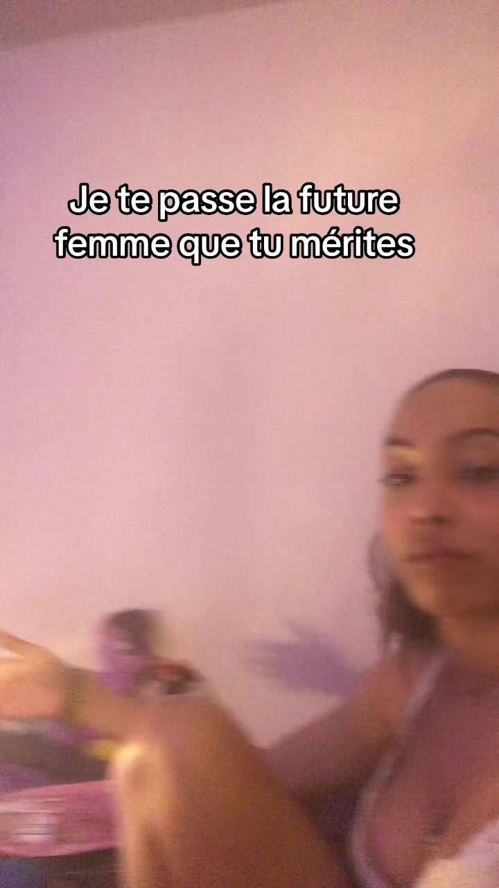 @Amina_Folie