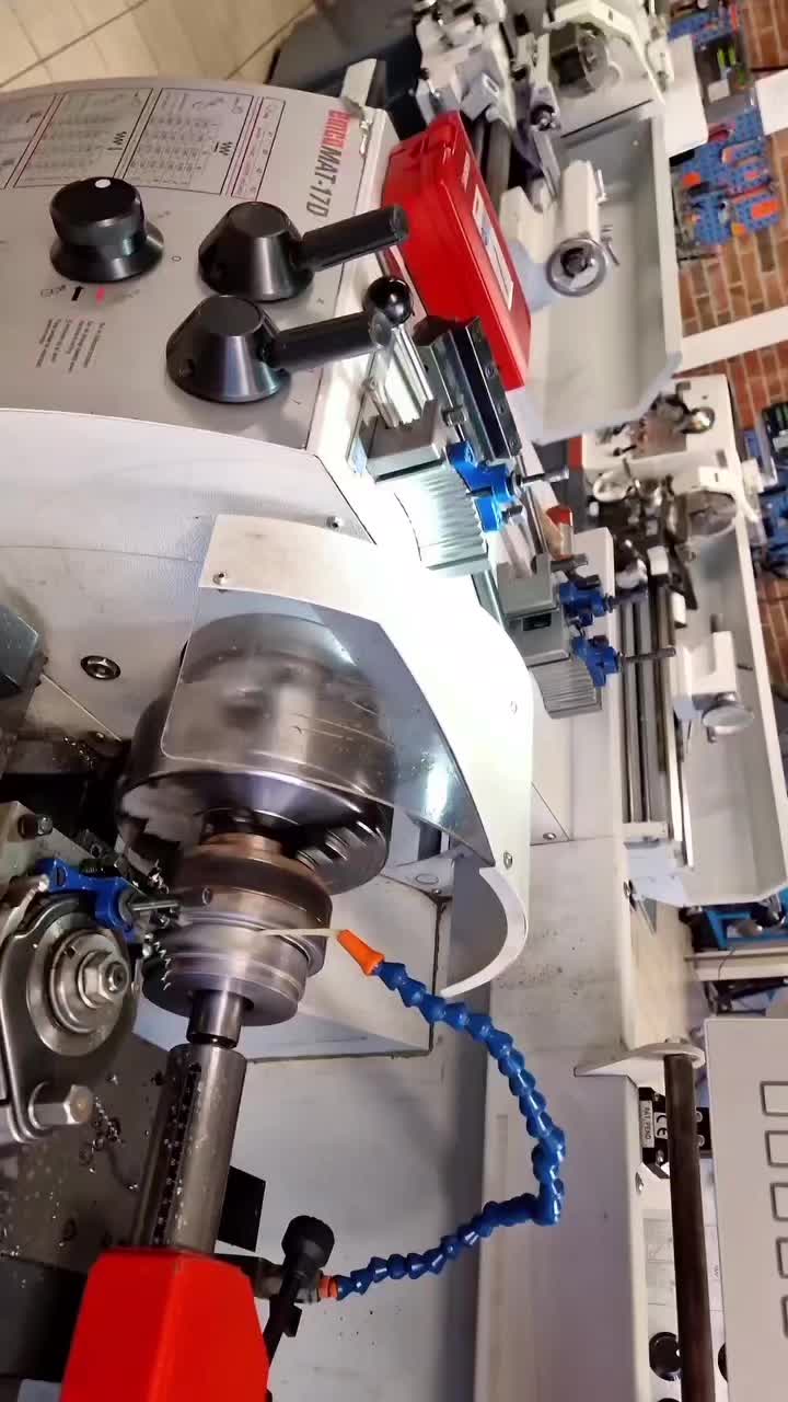 @1TifBvgs