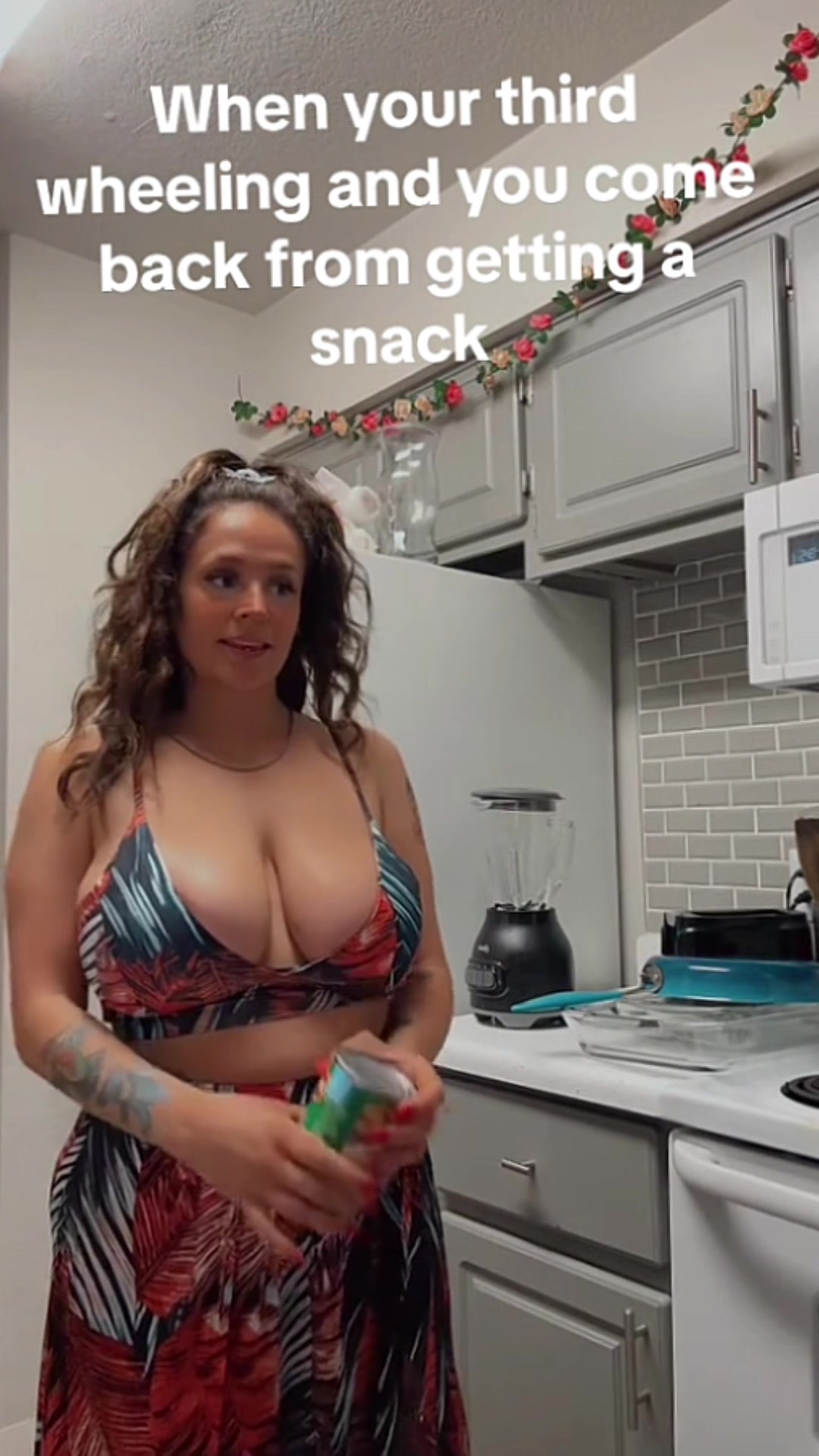 @Scarlett🍒