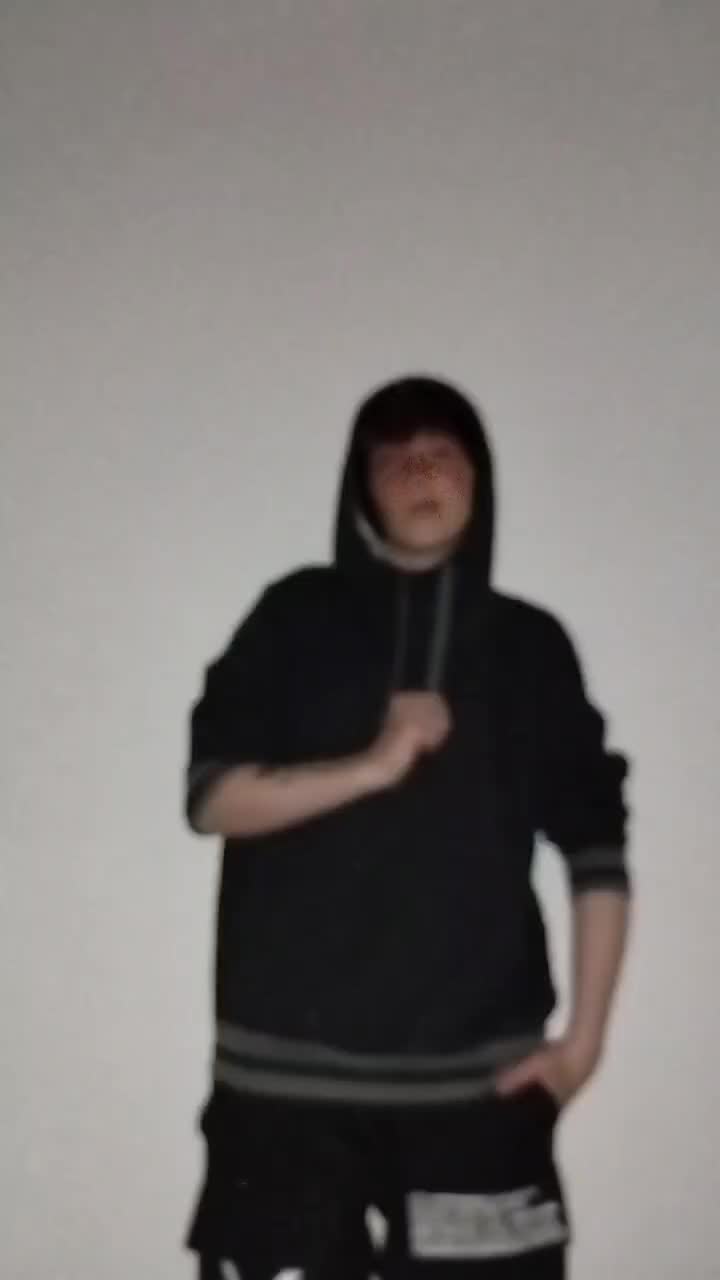 @Julian🫂