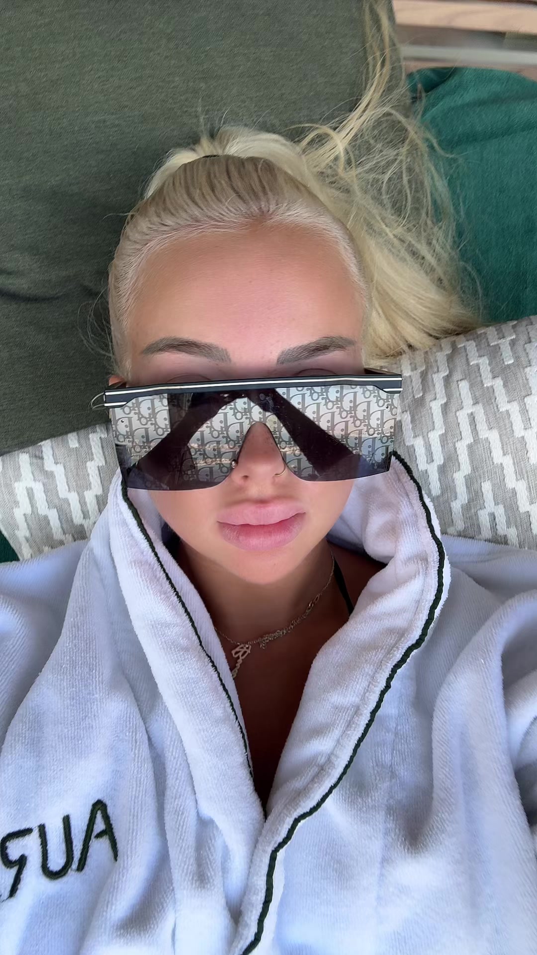 @deniseee.blond