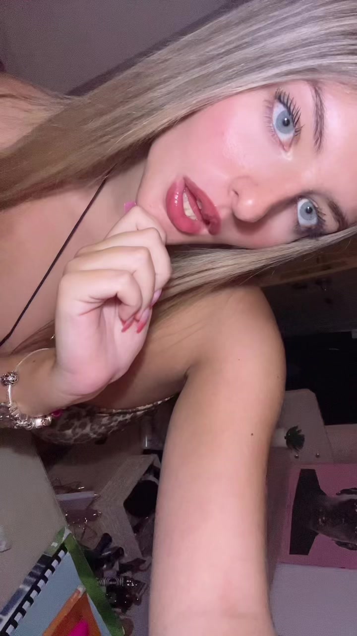 @chrysa