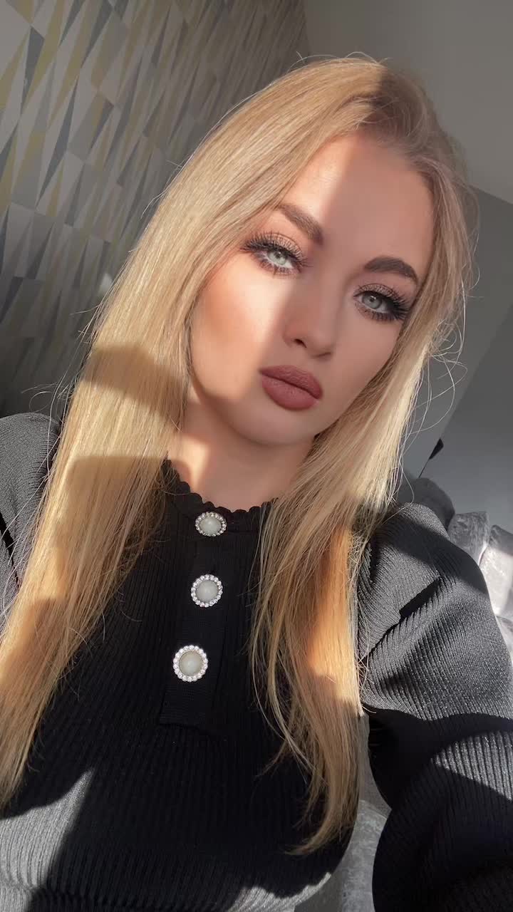 @chloe J