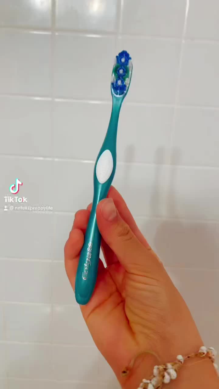 @Nefeli 🛍🌊❤️🤍🐬👄