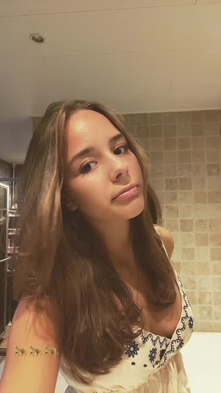 @𝐿𝑒𝑜𝓃𝒶💗