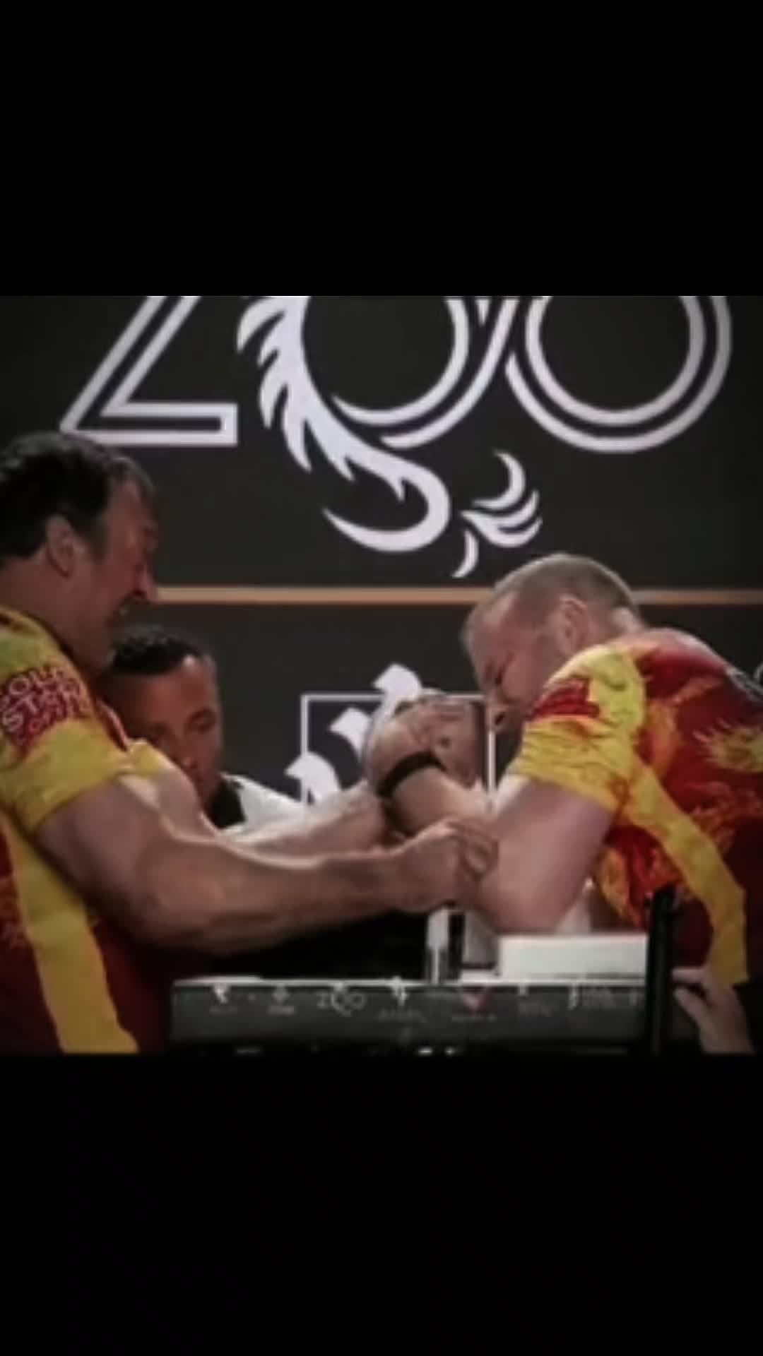 @Arm_wrestle_lab