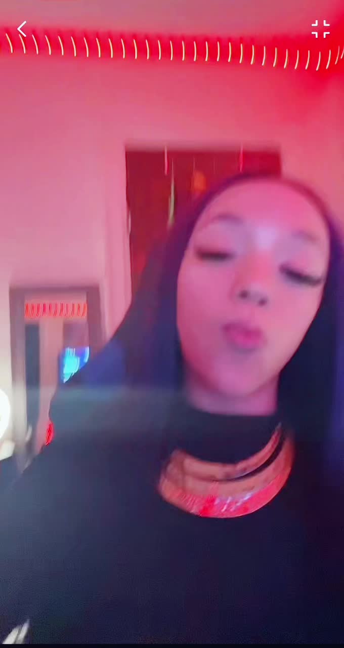 @⮑𝒪𝑀𝔾𝙞𝙩𝙨𝑺𝖆𝖌𝓔 ？