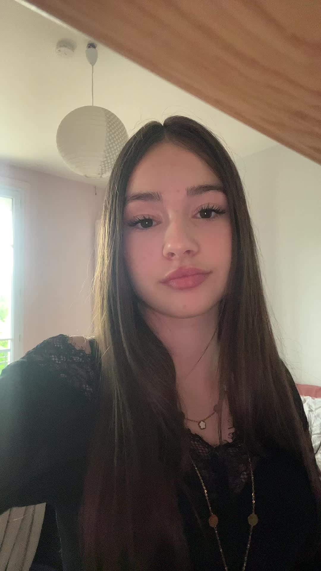 @𝐈𝐬𝐚𝐮𝐫𝐞