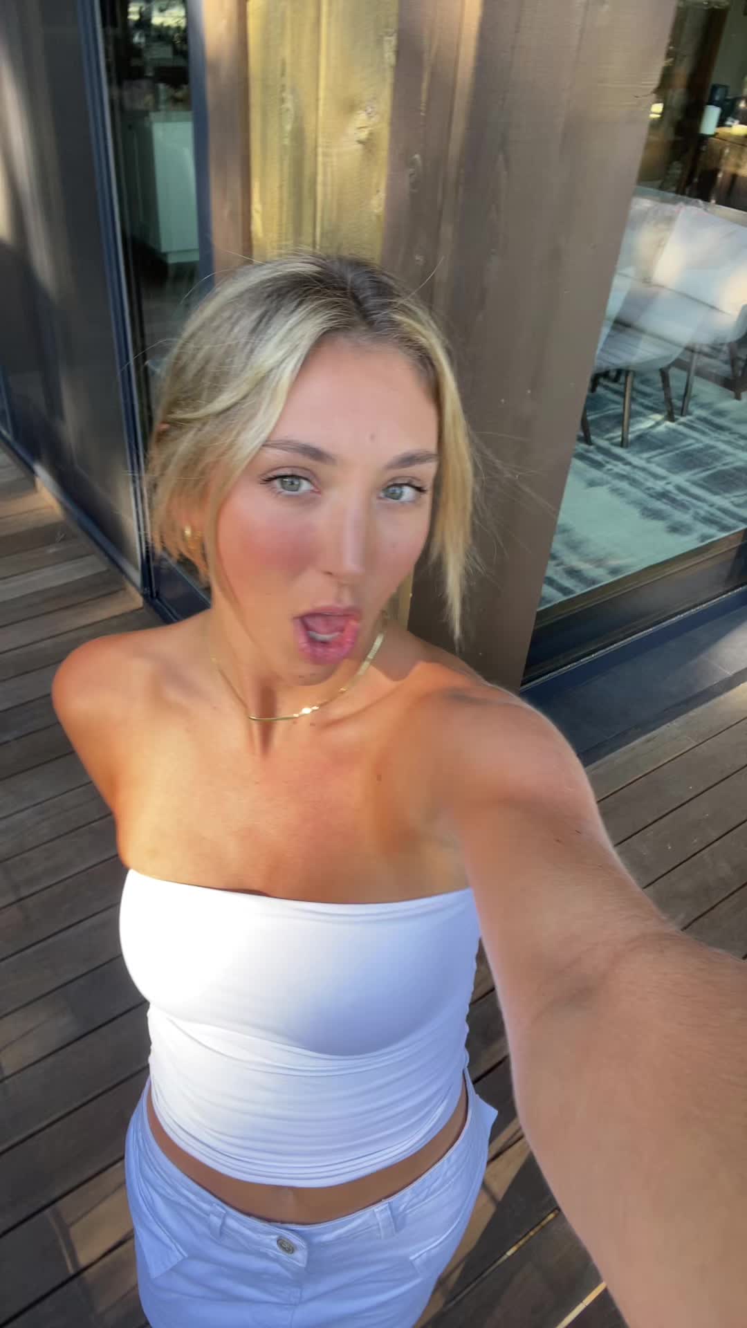 @juliaaab