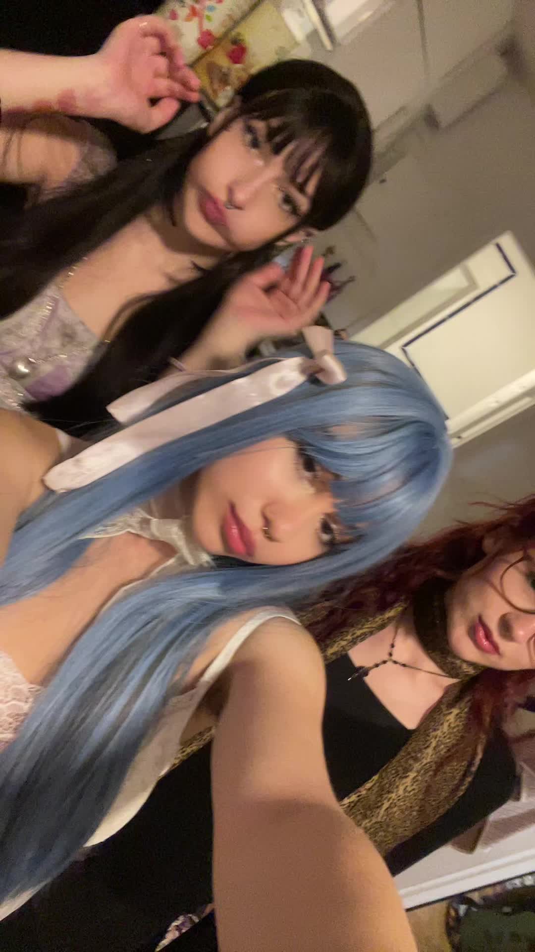 @Ellelell