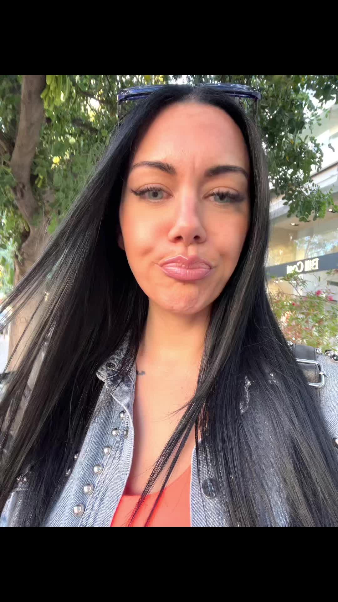 @Efi_Christy🍒