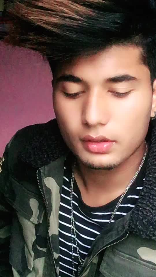 @Aayuxh_