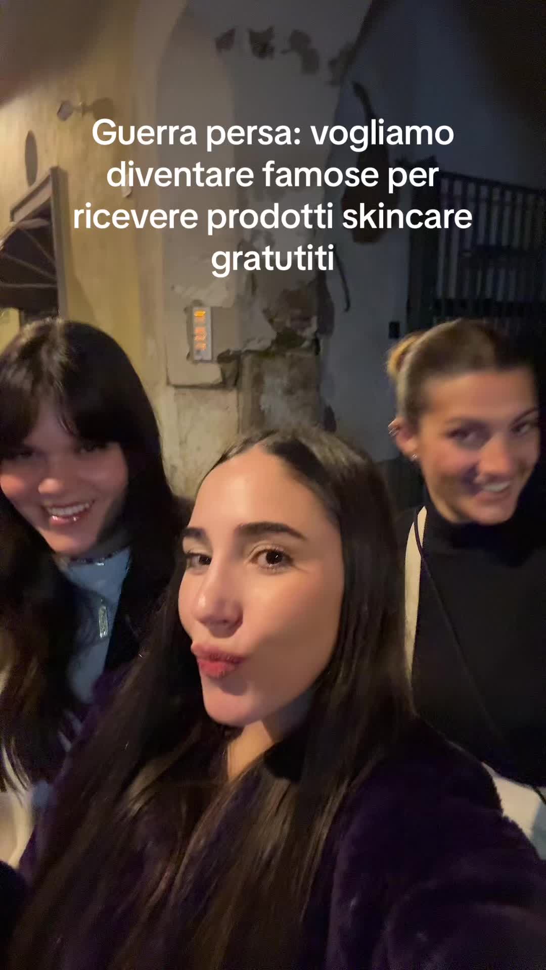 @Claudia Ronca