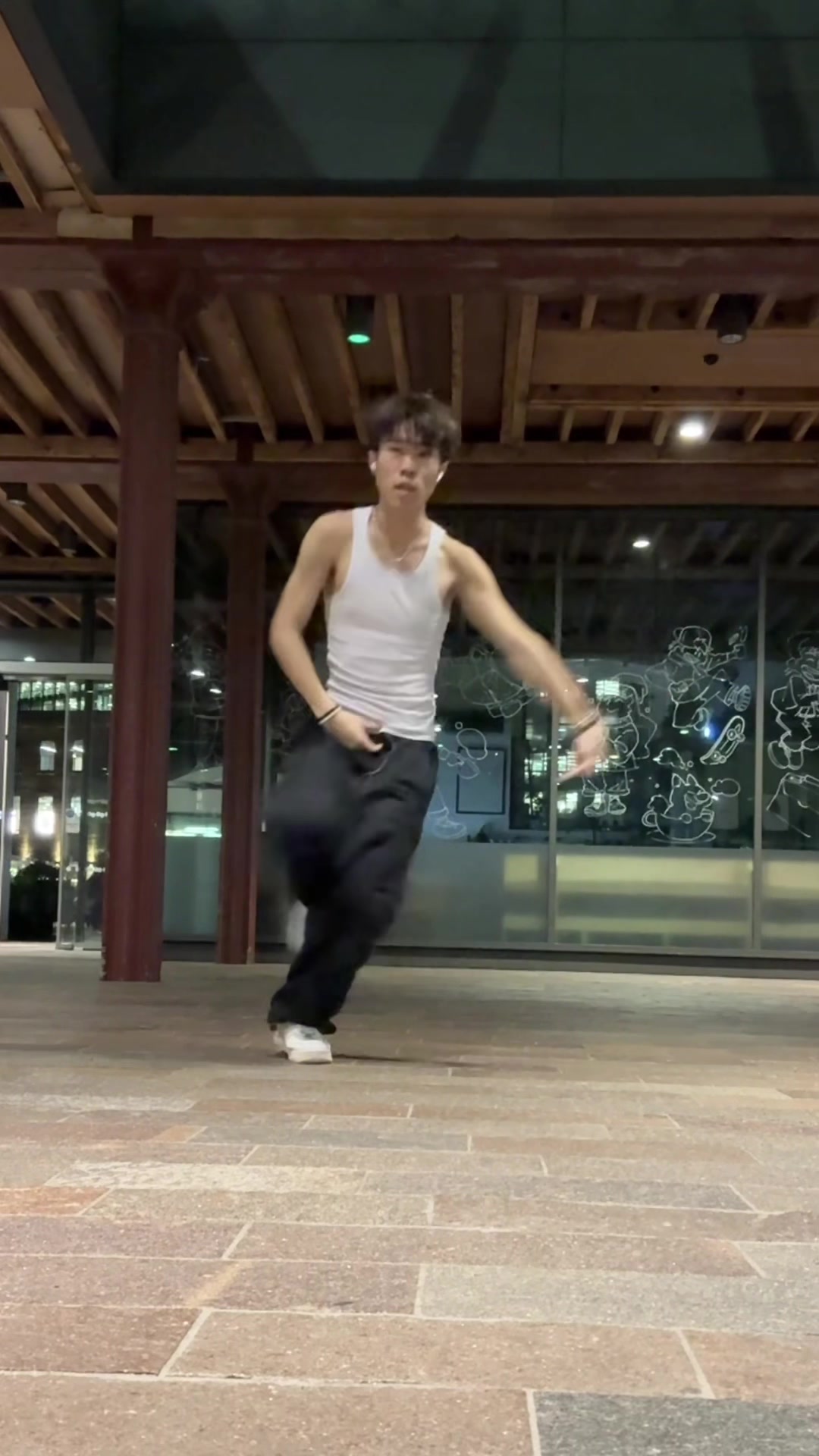 @momo
