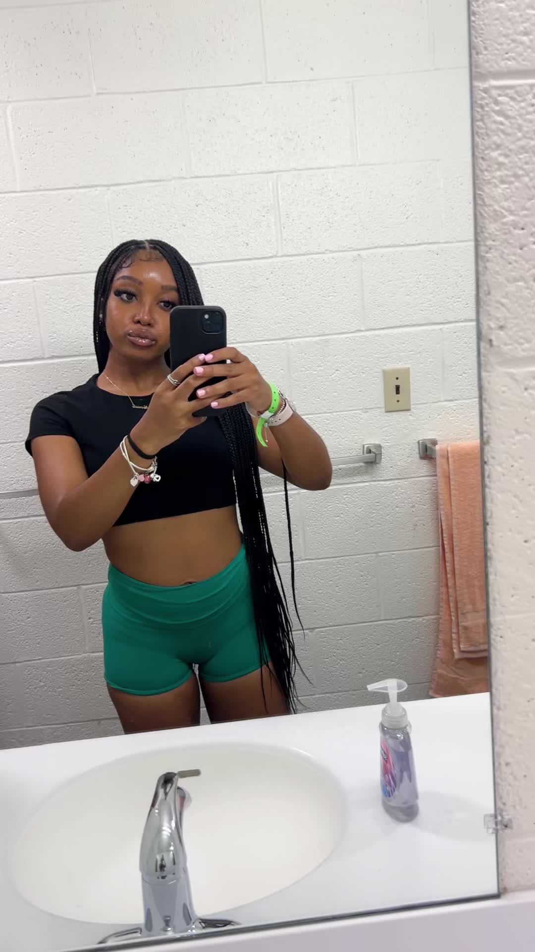 @Big vae