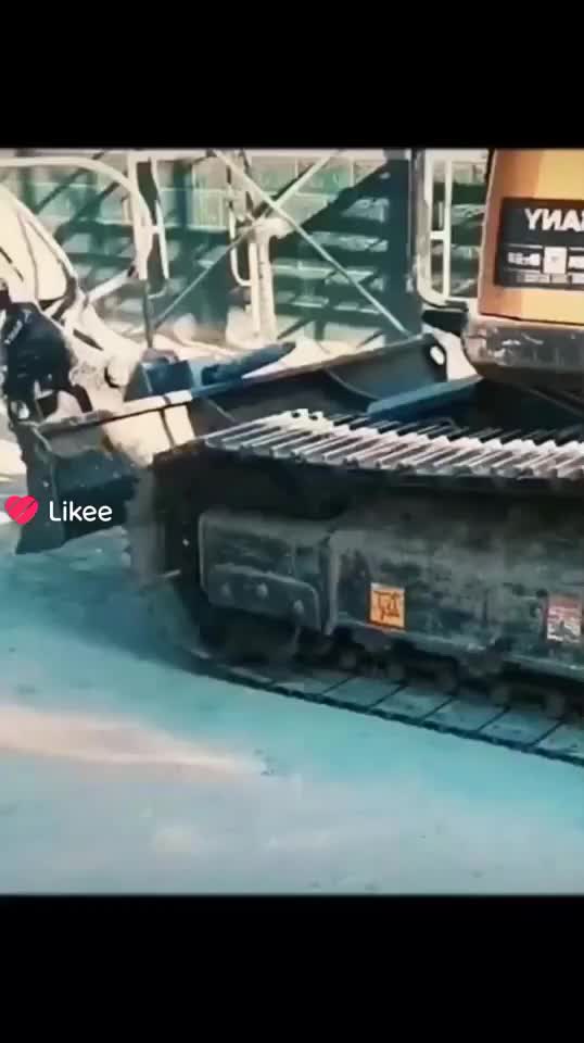 @HappyMonday668