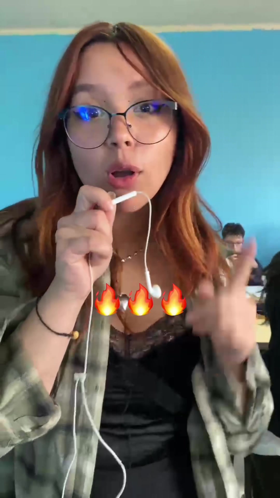@Rojos_2k24