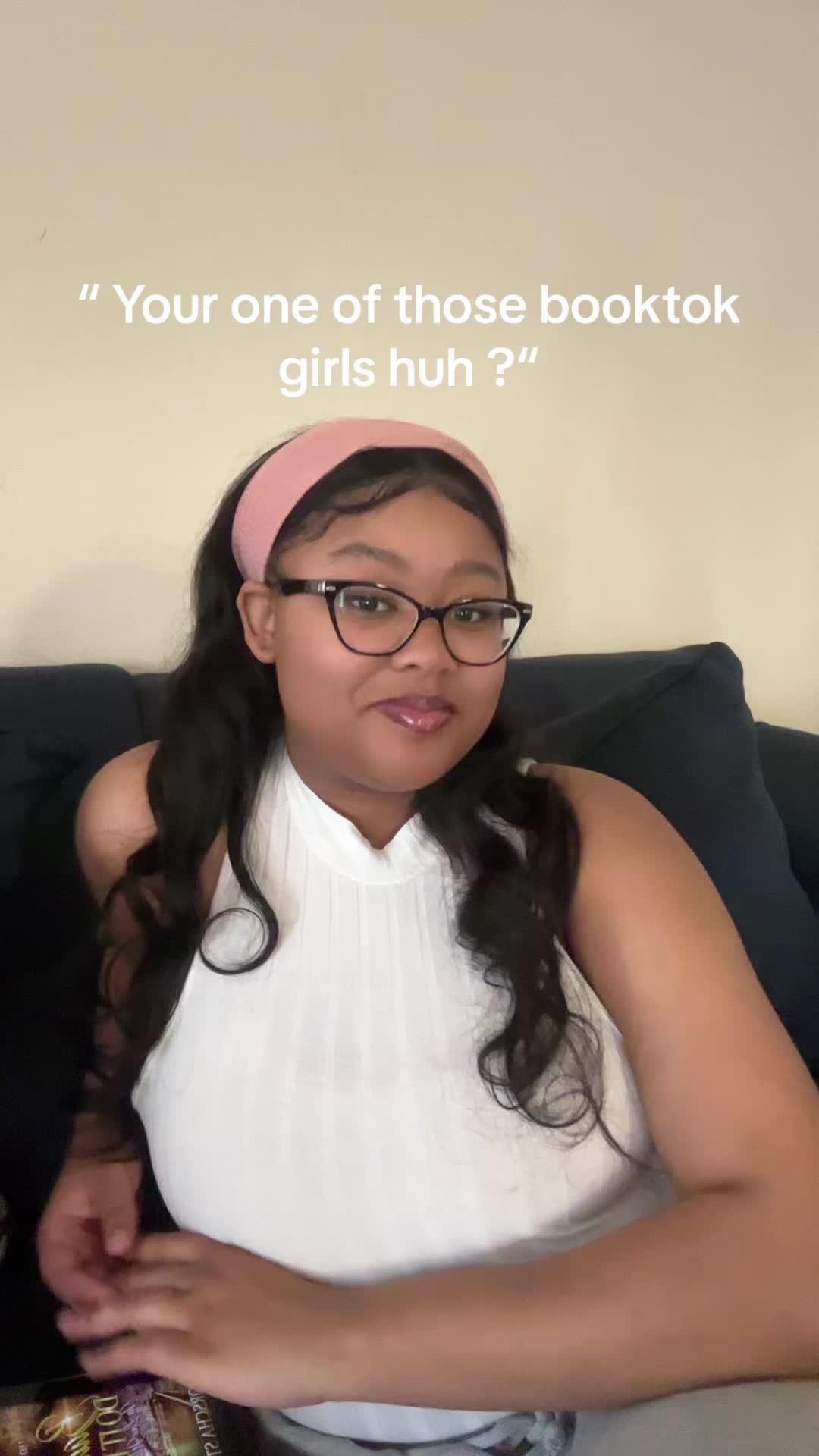 @kiaatheelibrariann📚