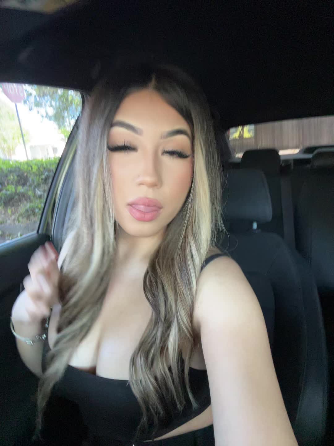 @haileyymoreno