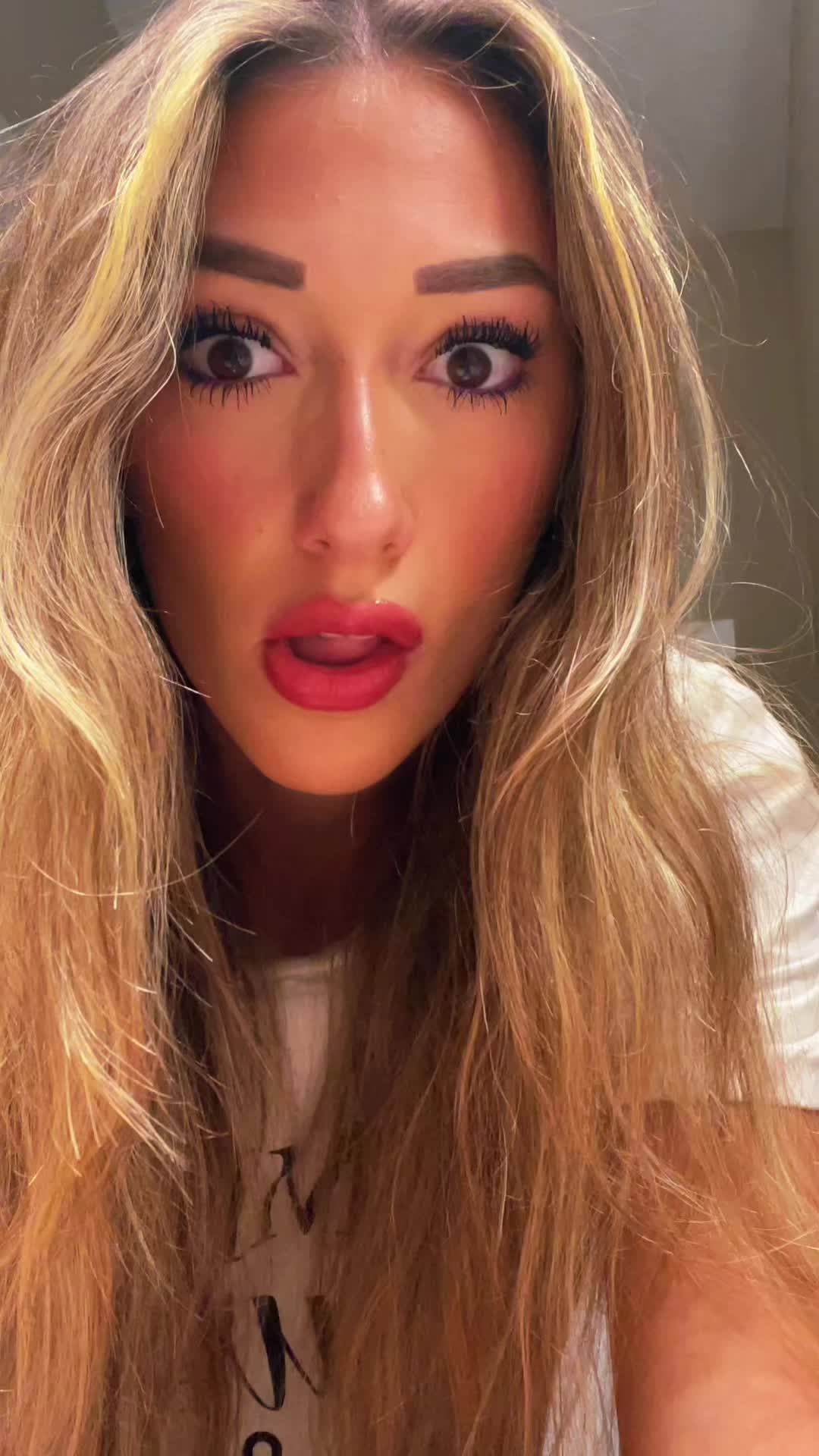 @whosgabicali