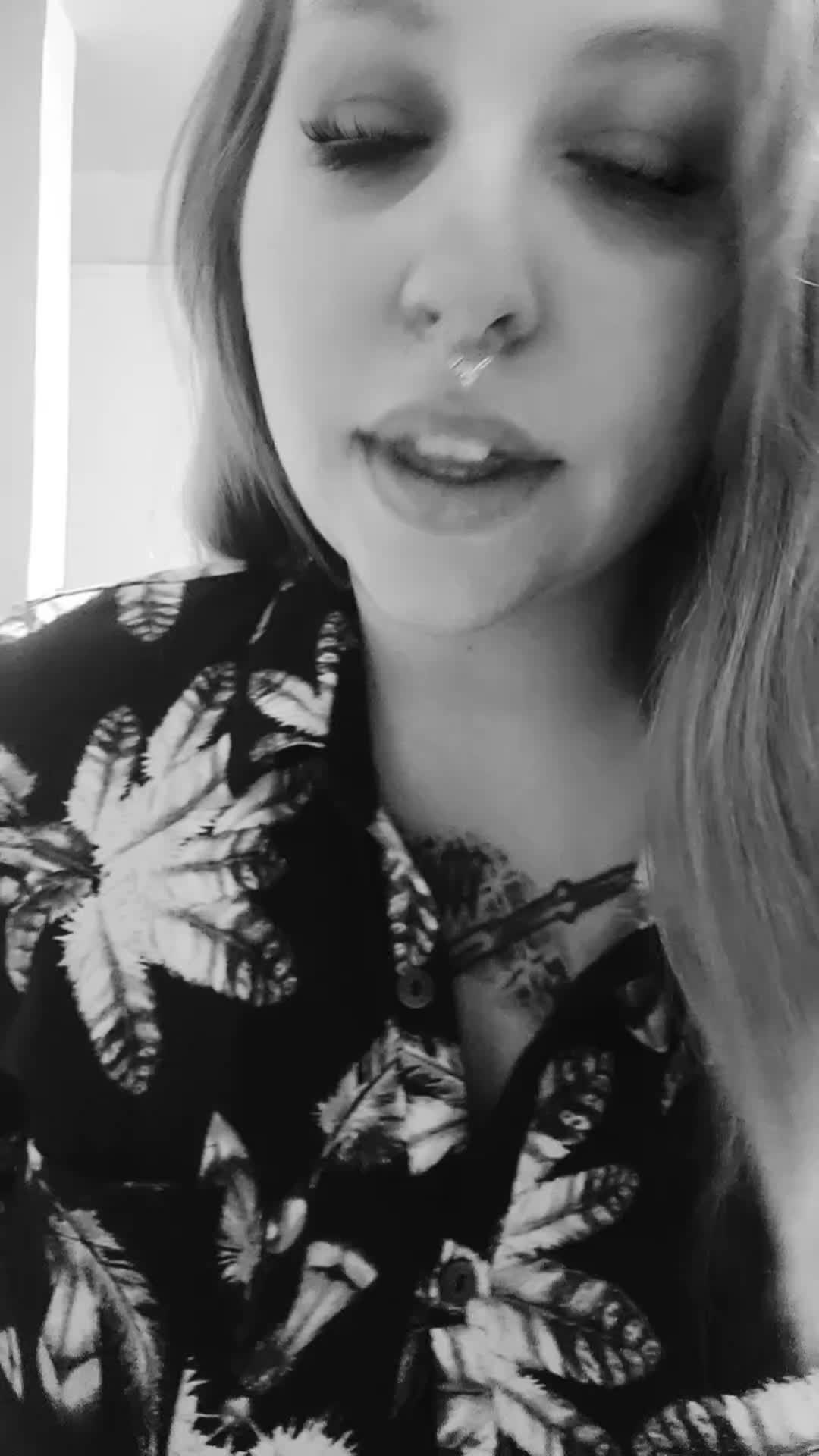 @Littlered4201