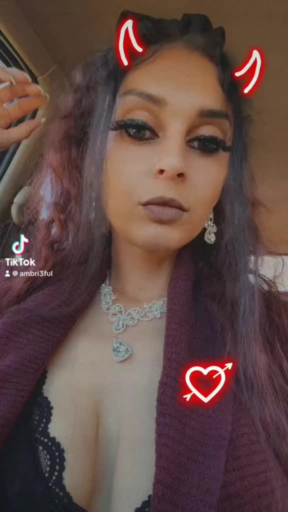 @🧿Ambrietta🧿