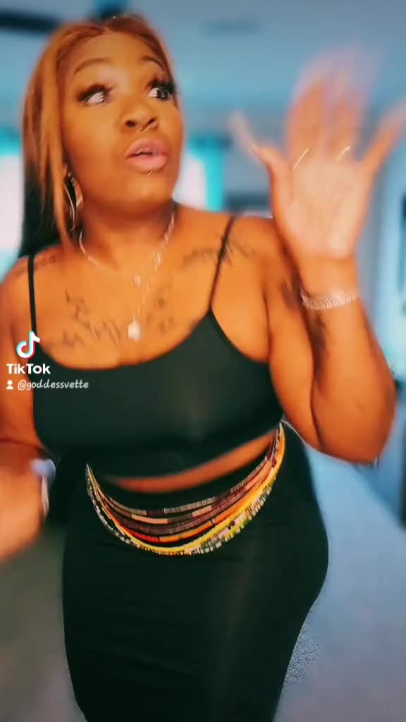 @GoddessVette