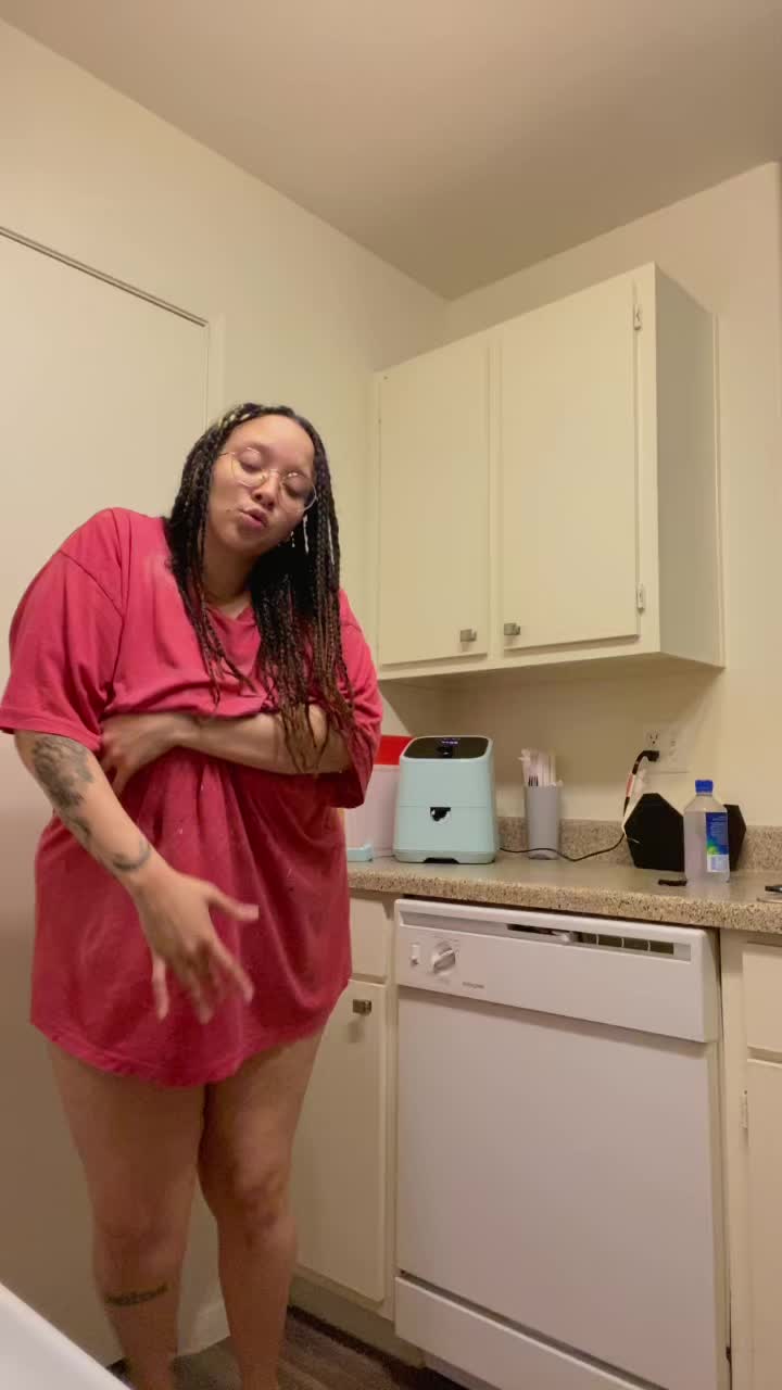 @mokuzailane