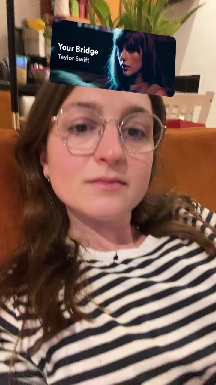 @claireschltz