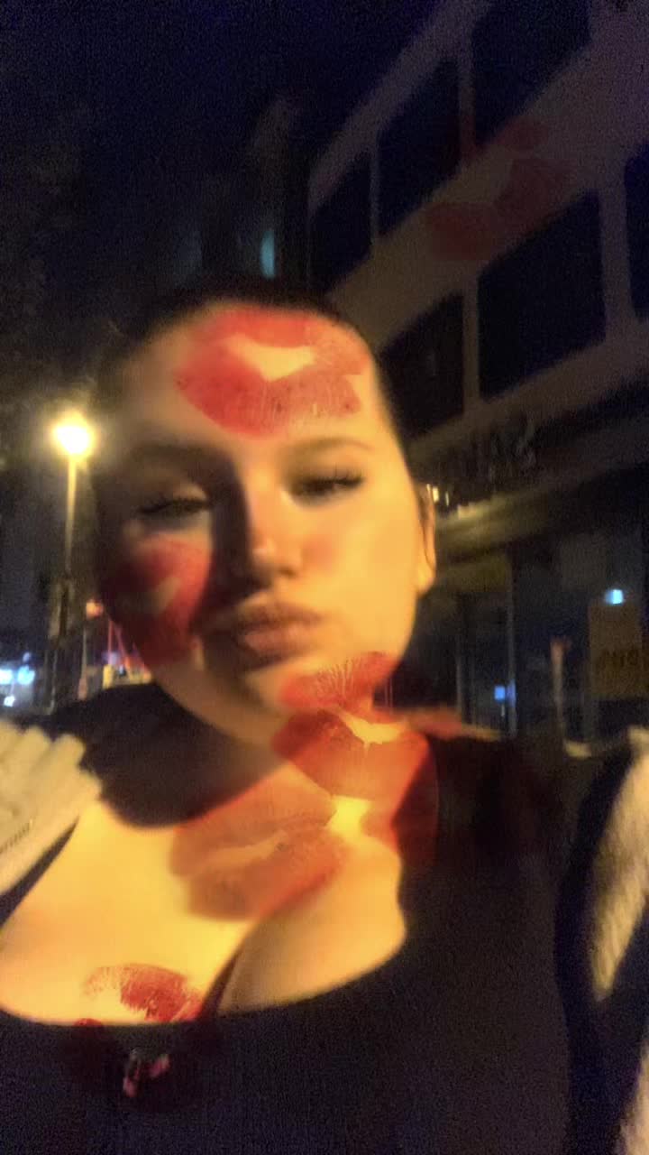 @Celina❤️🤍