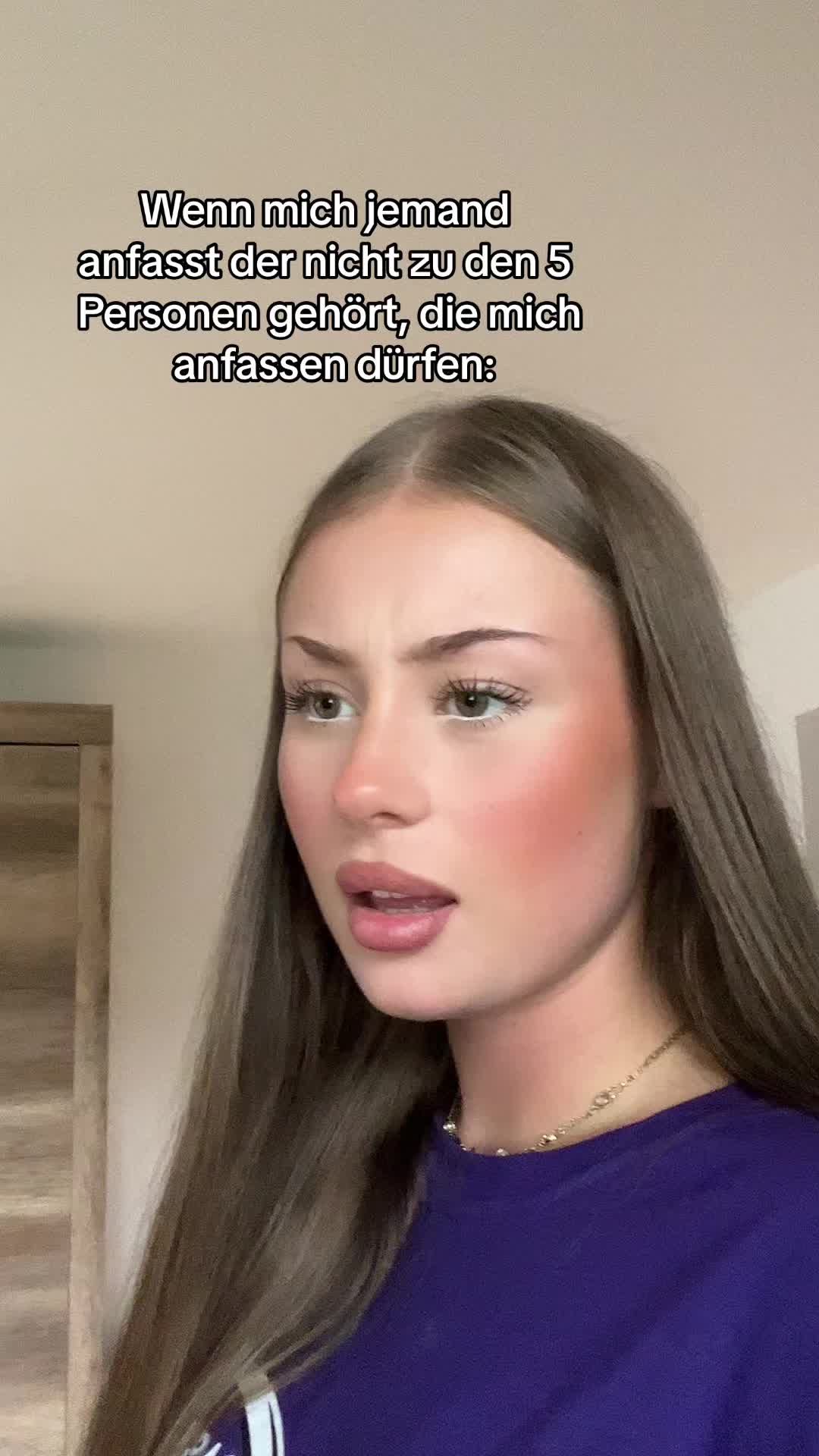 @𝑯𝑬𝑳𝑬𝑵🪼