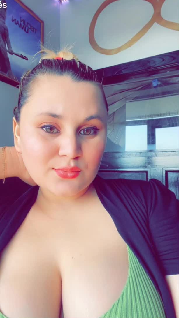 @Rachell Salvadoreña